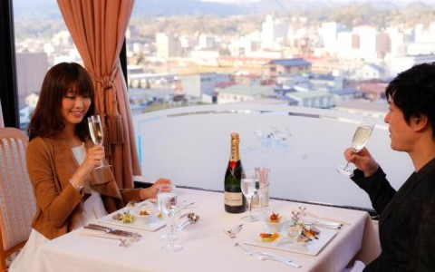 Tim (39 • Event Management) Vera (32 • Finance)Speed Dating 真實的成功個案 Tim (39 • Event Management) | Vera (32 • Finance) - matching 、配對 、約會 、 交友、結識異性專家